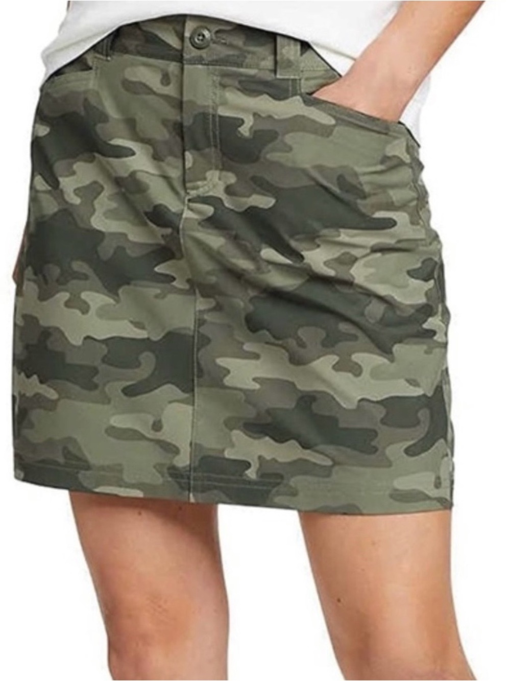 NWT Eddie Bauer Women's Adventurer 2.0 Camo Skort size 16